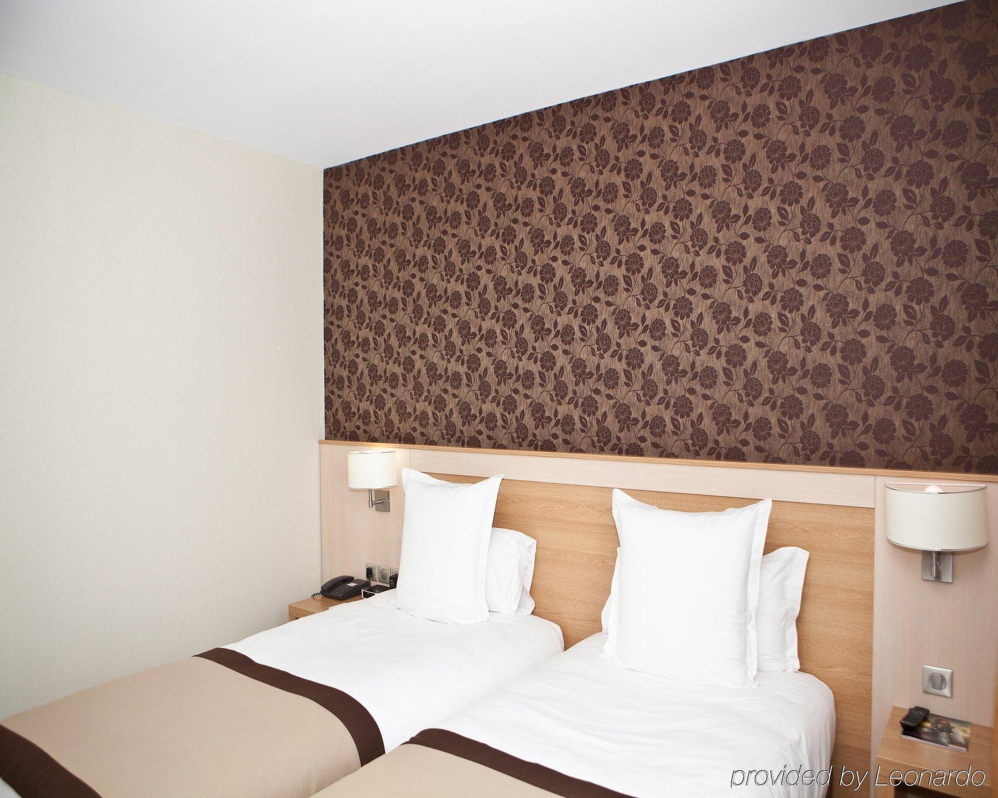 Best Western Plus Hotel Malherbe カーン 部屋 写真