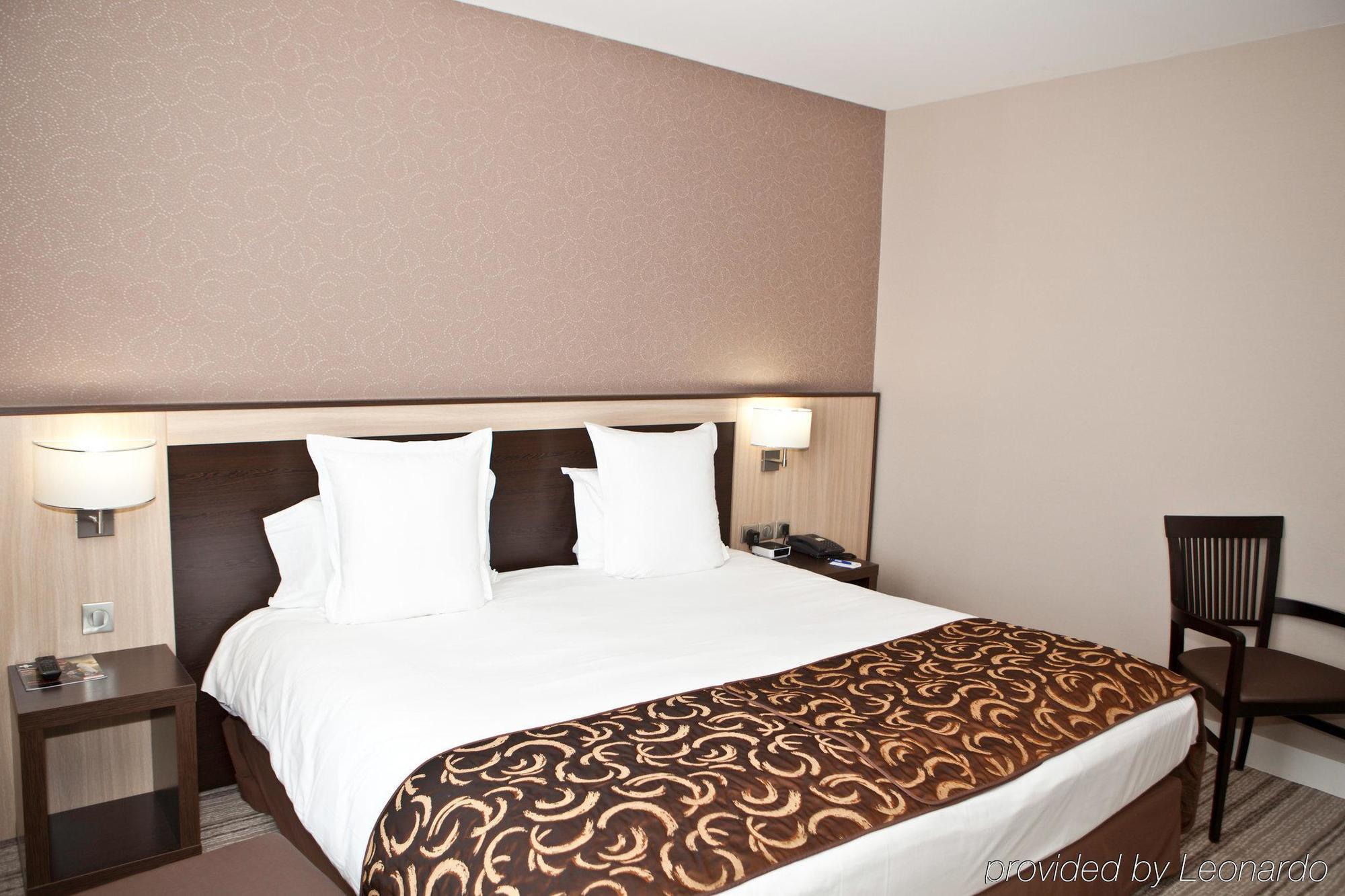 Best Western Plus Hotel Malherbe カーン 部屋 写真