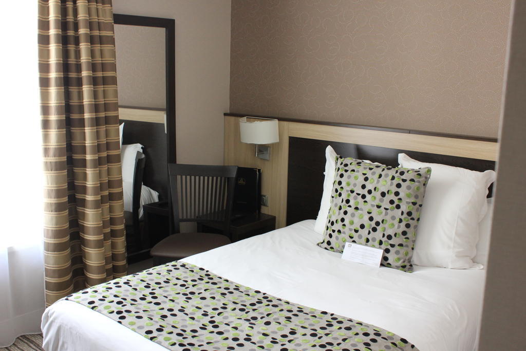 Best Western Plus Hotel Malherbe カーン 部屋 写真