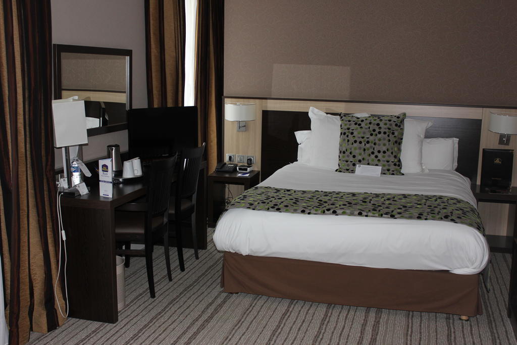 Best Western Plus Hotel Malherbe カーン 部屋 写真